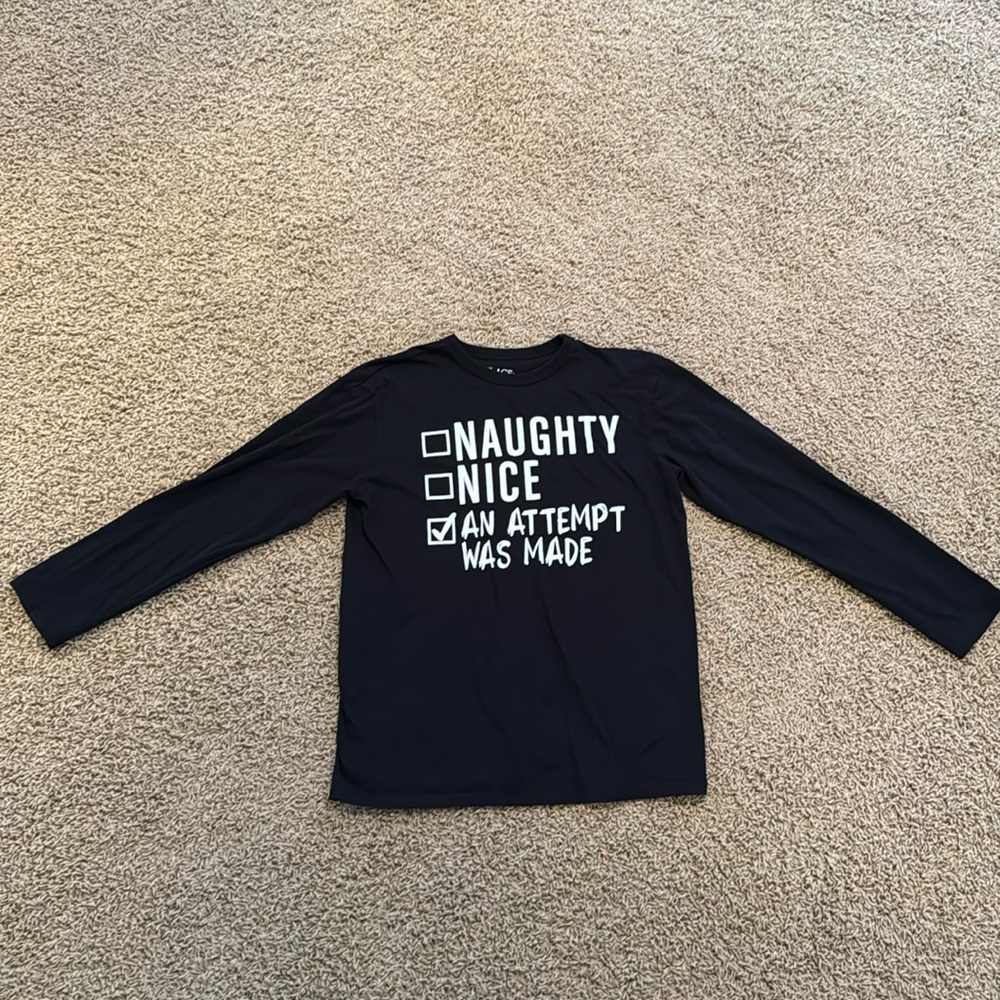 Children’s place Christmas themed tshirt size large (10-12)